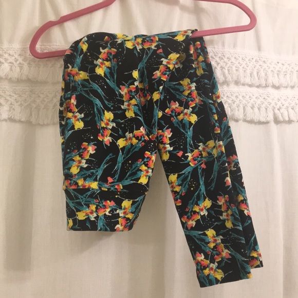 LulaRoe One Size Leggings - Picture 1 of 2